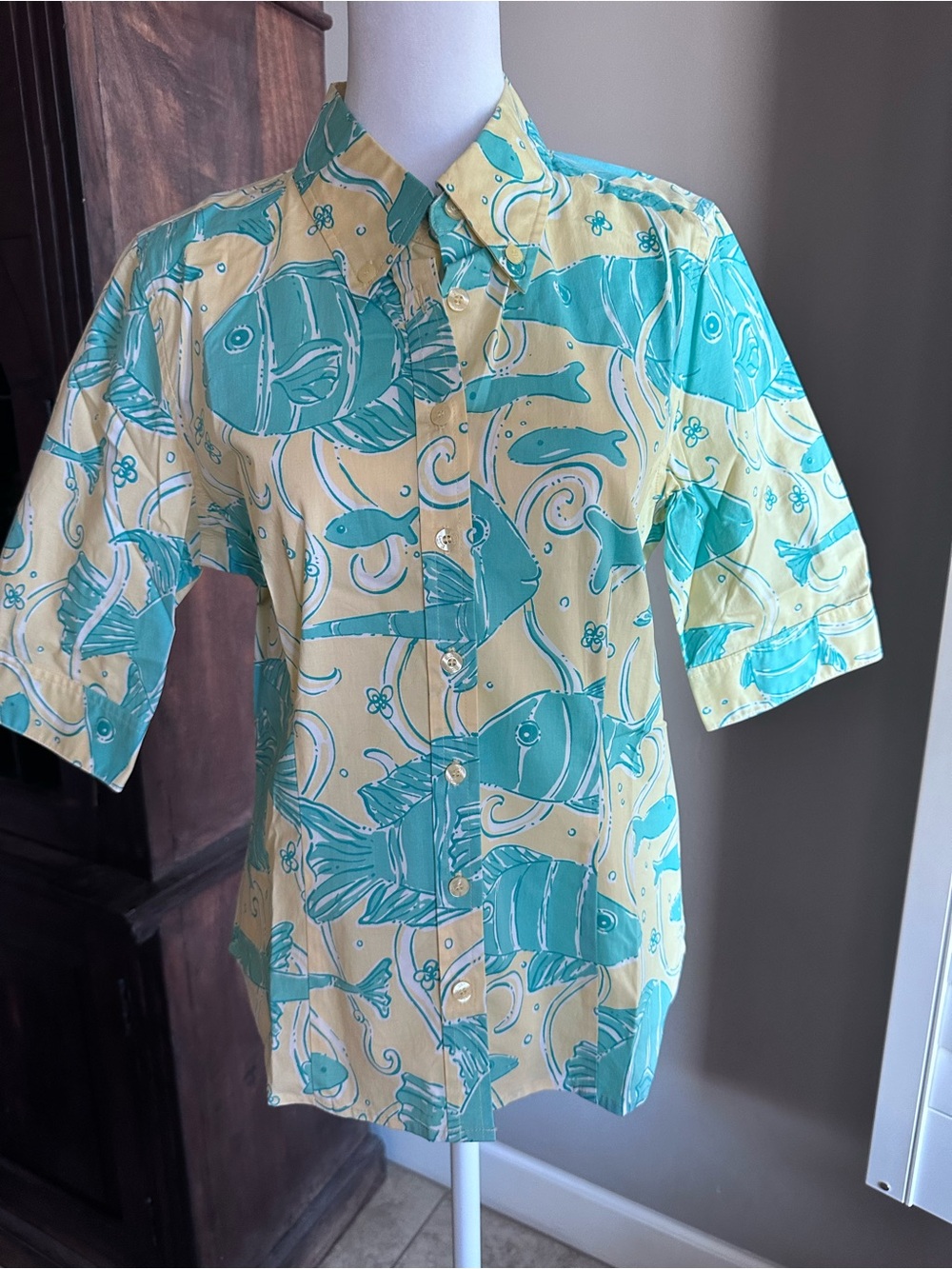 Lilly Pulitzer Short-Sleeve Fish Print Button-Up - Turquoise & Cream